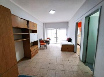 Departamento · 25m² · 1 Ambiente · Alq. 24 - 1 Amb Frente con Balcon - Centro Mdp