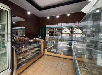 Local comercial · 280m² · 9 Ambientes · 493 E/ Camino Gral Belgrano y 23 - Local en Venta Gonnet