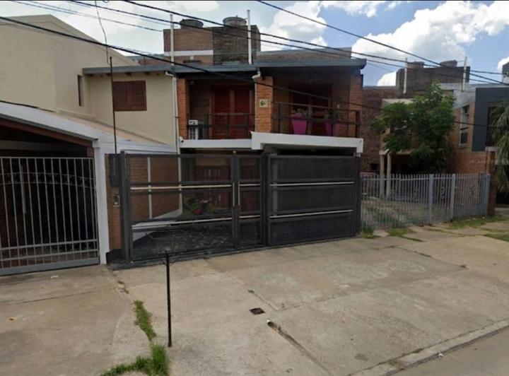 Casa · 135m² · 4 Ambientes · 1 Cochera