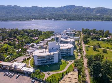 Cama náutica , Villa Parque Siquiman · Lanchera Náutica en Veneto Village