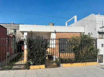 Casa de 4 ambientes, La Matanza · Viví y Generá Renta | Dos Viviendas en San Justo con Gran Potencial