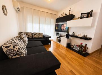 Departamento · 78m² · 4 Ambientes · 1 Cochera · Departamento 4 Amb en Villa Crespo. Piso Alto