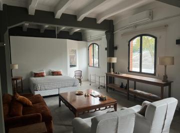 Departamento · 80m² · 1 Cochera · Loft Amoblado en Alquiler en Puerto Madero 1 Cochera Fija Vigilancia Apto Profesional Amenities
