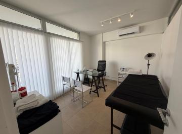 Oficina comercial · 68m² · 1 Ambiente · 1 Cochera · Oficina en Alquiler en Nuñez