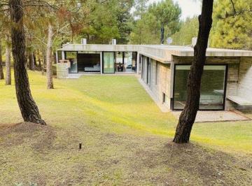 Casa de 4 ambientes, Pinamar · Casa en Venta en Costa Esmeralda