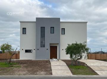 Casa · 190m² · 5 Ambientes · 2 Cocheras · Venta Casa San Sebastián Área 1