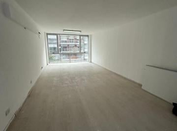 Oficina comercial · 69m² · 3 Ambientes · Oficina en Flores