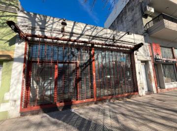Depósito de 6 ambientes, Monte Castro · Deposito Comercial con Oficinas y Terraza Muy Versatil