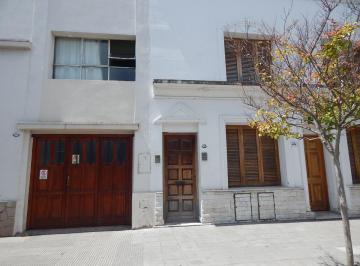Departamento de 3 ambientes, Bahía Blanca · Mitre 679, Alquila Departamento Interno de Dos Dorm..