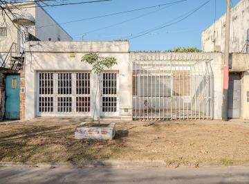Casa · 128m² · 3 Ambientes · 2 Cocheras · Venta Casa de 2 Dorm., Doble Cochera y Jardín Barrio Las Heras, Rosario