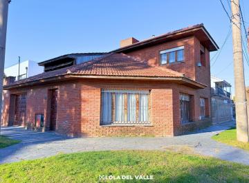 Casa · 160m² · 4 Ambientes · 2 Cocheras · Casa 4 Ambientes en Venta en Santa Monica, Mar del Plata