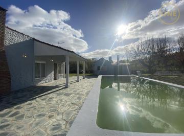 Casa · 144m² · 3 Ambientes · 3 Cocheras · Casa en La Plata