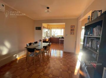 Casa · 248m² · 6 Ambientes · Casa - Merlo