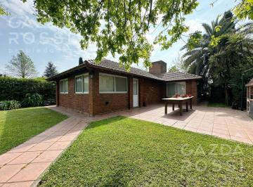 Casa · 596m² · 3 Ambientes · 2 Cocheras · Casaquinta en Los Rosales