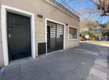 Casa · 98m² · 3 Ambientes · 1 Cochera · Venta de Casa en Haedo de 3 Amb. J. m. Moreno Al 300
