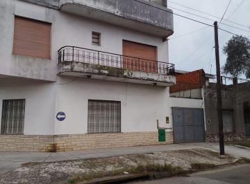 PH de 3 ambientes, General San Martín · Alquiler: PH 3 Ambientes. Planta Baja Al Frente en San Andres