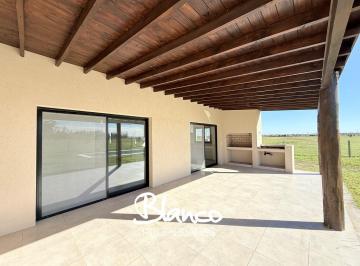 Casa · 180m² · 4 Ambientes · 1 Cochera · Casa en Venta en Puertos, Barrio Nativas, Escobar, G. B. a. Zona Norte