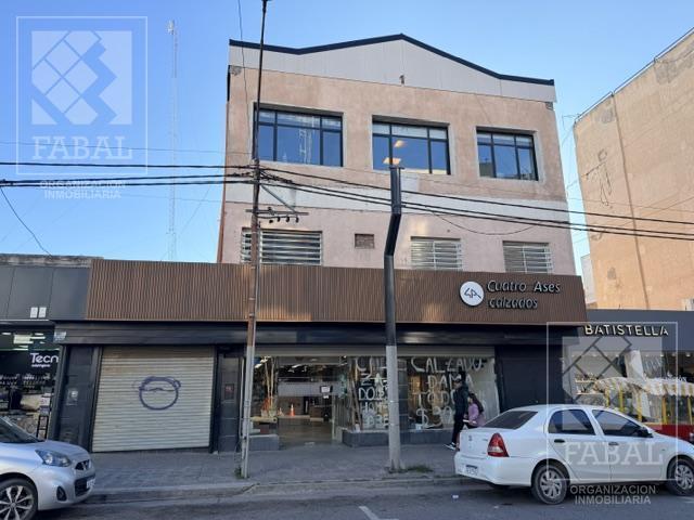 Local comercial · 600m² · 10 Ambientes
