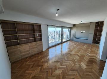 Departamento de 4 ambientes, Recoleta · 4 Amb C/balcon Piso Alto C/cochera