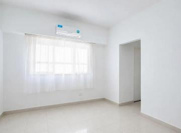 FRC-FRC-8265_2 · Sarmiento 4500 Almagro 3amb U$110.000