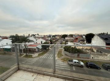 Departamento · 60m² · 3 Ambientes · 1 Cochera · Departamento 3 Ambientes Villa Luzuriaga Cochera