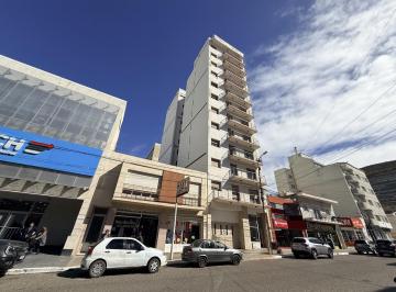 Departamento · 62m² · 3 Ambientes · Impecable Depto en Venta de 2 Dorm. con Balcón en Comodoro