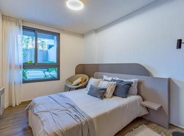 Departamento · 128m² · 4 Ambientes · 1 Cochera · Venta – Departamento de 2 Dorm. con Patio Exclusivo, Piscina y Quincho. Centro / Parque España