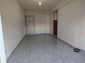 Departamento · 45m² · 3 Ambientes · Venta Depto 3 Amb en Pompeya