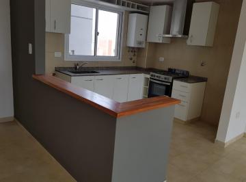 Departamento · 60m² · 3 Ambientes · 1 Cochera · Royo Inmobiliaria Alquila Depto Dos Dorm. y Cochera