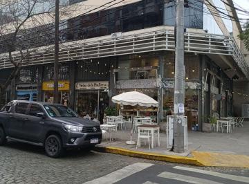 Local comercial , San Isidro · Local con Cochera Centro San Isidro
