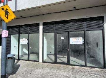 Local comercial · 60m² · Alquiler Comercial Local Vidriera Al Frente Hospital de Niños