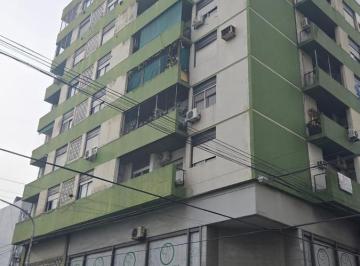 Departamento · 70m² · 3 Ambientes · 1 Cochera · 3 Ambientes con Cochera en Quilmes Centro