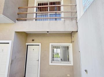 Casa · 90m² · 3 Ambientes · 1 Cochera · Venta Duplex en Munro - 3 Ambientes con Cochera, Patio, Parrilla, Jardín, Apto Crédito