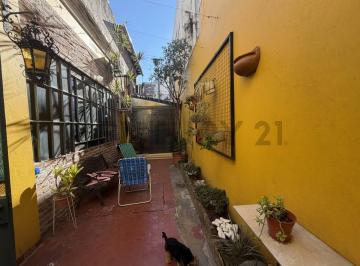 PH · 110m² · 5 Ambientes · Venta PH 5 Ambientes con Patio y Terraza en Parque Avellaneda