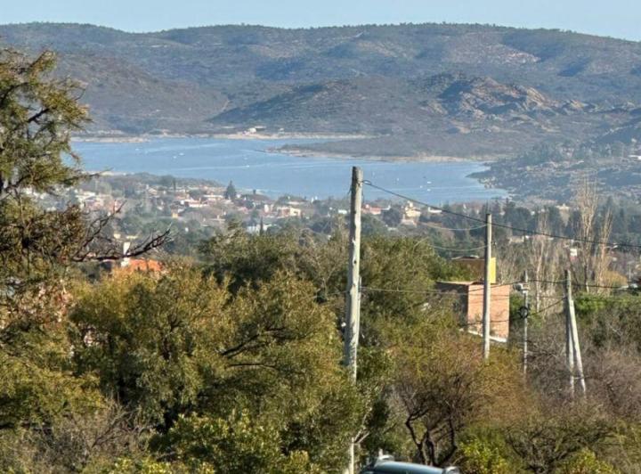 Terreno · 875m²
