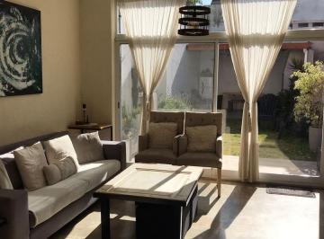 Casa · 130m² · 4 Ambientes · 1 Cochera · Casa - Florida Oeste