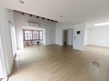 Casa · 68m² · 3 Ambientes · 1 Cochera · Hermosa Casa Reciclada a Nuevo - a Estrenar - Cochera - Parrilla