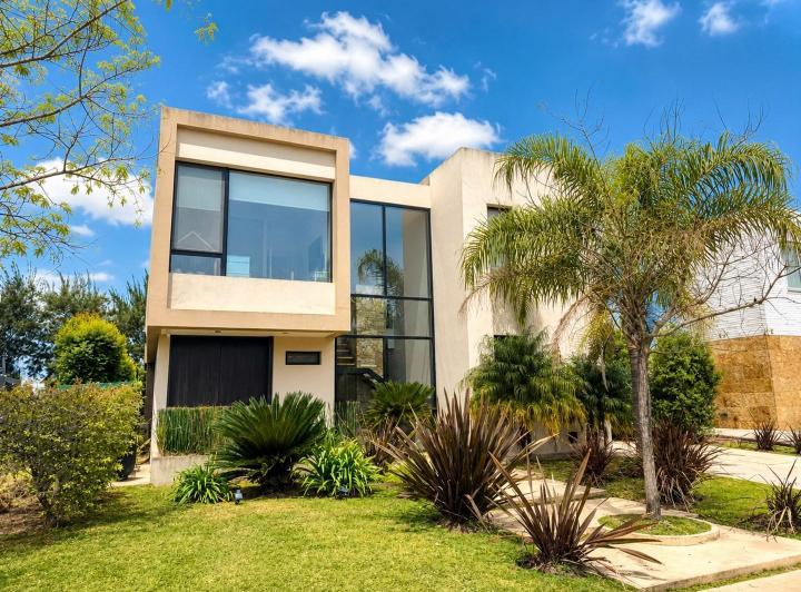 Casa · 193m² · 5 Ambientes