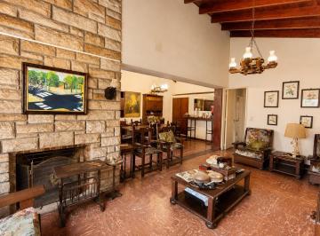 Casa · 120m² · 4 Ambientes · 1 Cochera · Chalet con Pileta y Jardín - Florida - Cerca de Accesos