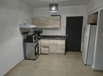 Departamento · 60m² · 2 Ambientes · Departamento en Alquiler en Excelente Zona de Adrogue