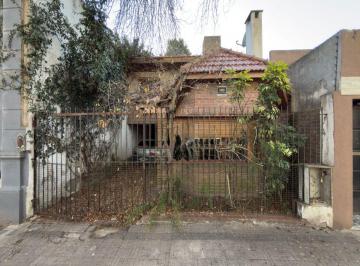 Casa de 6 ambientes, La Plata · Casa en Venta a Reciclar, 4 Dorm., Cochera, Jardin, La Plata