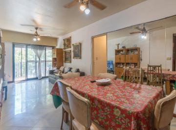 Departamento · 74m² · 4 Ambientes · 1 Cochera · Departamento en Flores - 4 Ambientes con Cochera y Baulera - Sum