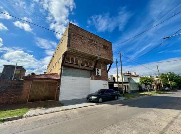 Depósito · 450m² · 3 Ambientes · 10 Cocheras · Excelente Depósito en 2 Plantas con Montacarga, Oficina y Baños