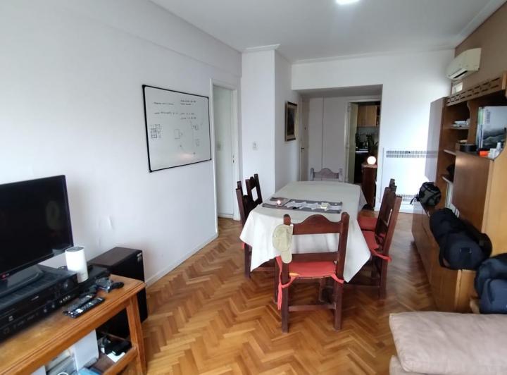¡Excelente Semipiso de 3 Ambientes con Dependencia y Balcón en La Mejor Zona