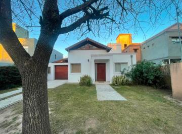 Casa de 6 ambientes, Villa Allende · Prados de La Villa - Casa Apta Credito