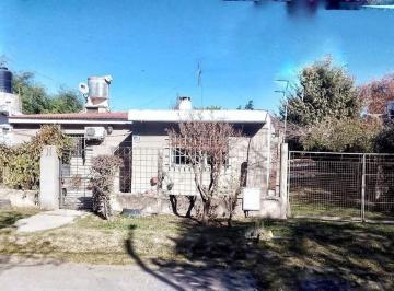 Casa de 6 ambientes, Santa Ana · Casa en Villa Parque Santa Ana