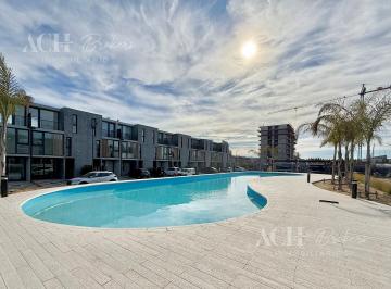 Casa · 127m² · 44 Ambientes · Casa Triplex en Venta en Rincón de Milberg, Tigre, G. B. a. Zona Norte