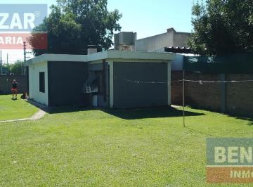 VISTA DEL PARQUE · Casa