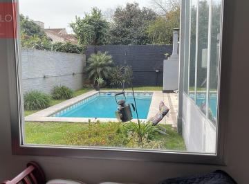 Casa · 250m² · 6 Ambientes · 2 Cocheras · En Venta Casa Apto Credito Muy Luminosa Facil Accesos