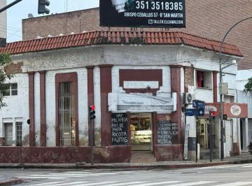 Terreno · 300m² · Terreno de 187 m² Apto Construccion en Alberdi - Venta